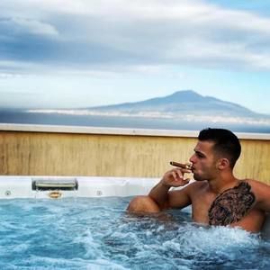 Meet your Posher, Mark